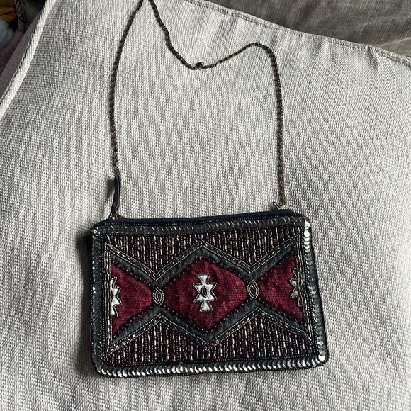 Gorgeous beaded Southwest Steve Madden bag.  No stains! - Picture 1 of 7
